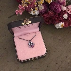 JUICY COUTURE flower necklace